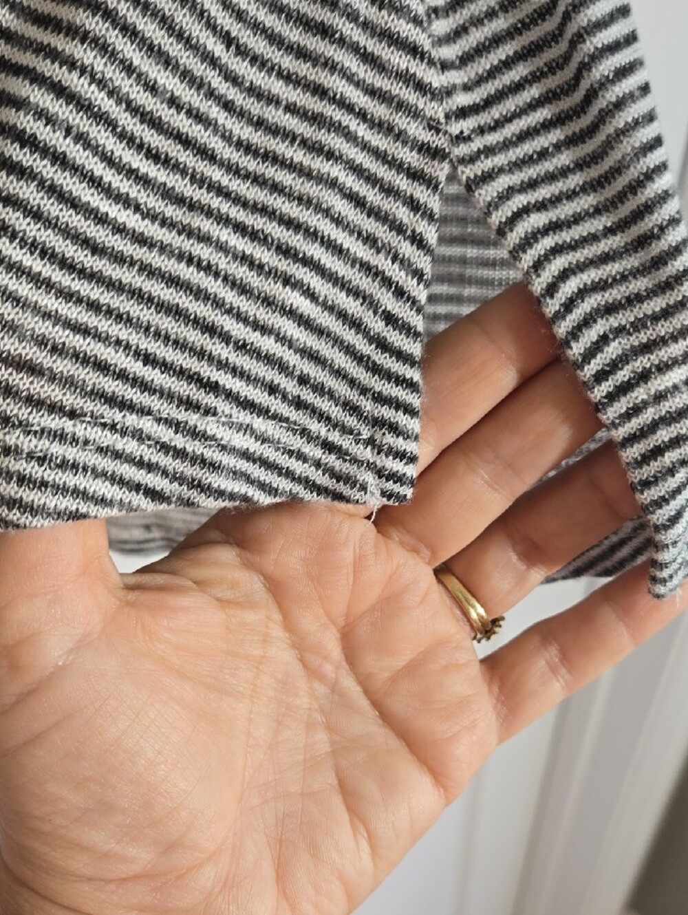 Olive & Oak Black and White Striped Tie-Hem Tank Size Medium - Picture 5 of 8